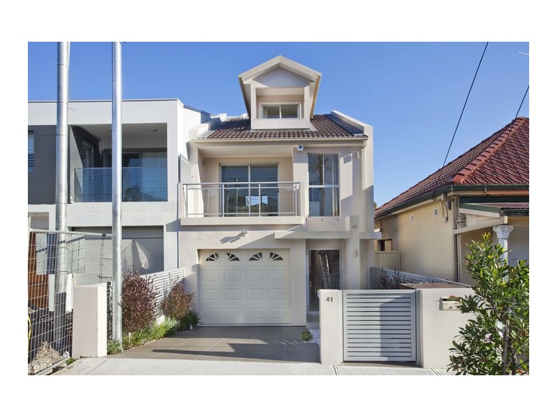 41 Universal Street, Eastlakes NSW 2018