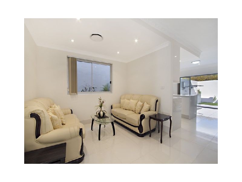 41 Universal Street, Eastlakes NSW 2018