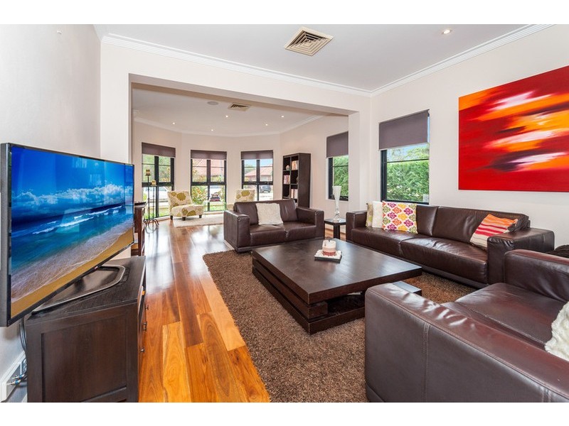 15 Prince Edward Circle, Pagewood NSW 2035