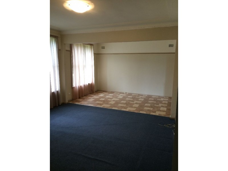 16 Lasseter Avenue, Chifley NSW 2036
