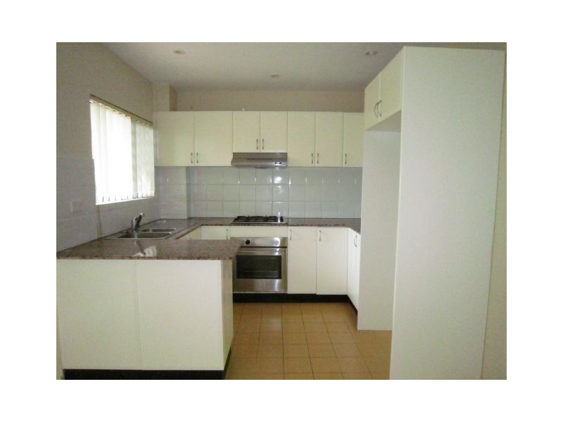 2/2-4 Fenton Avenue, Maroubra NSW 2035