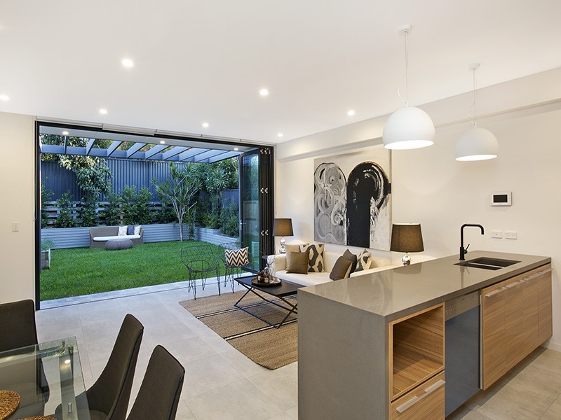 48 Mascot Drive, Eastlakes NSW 2018