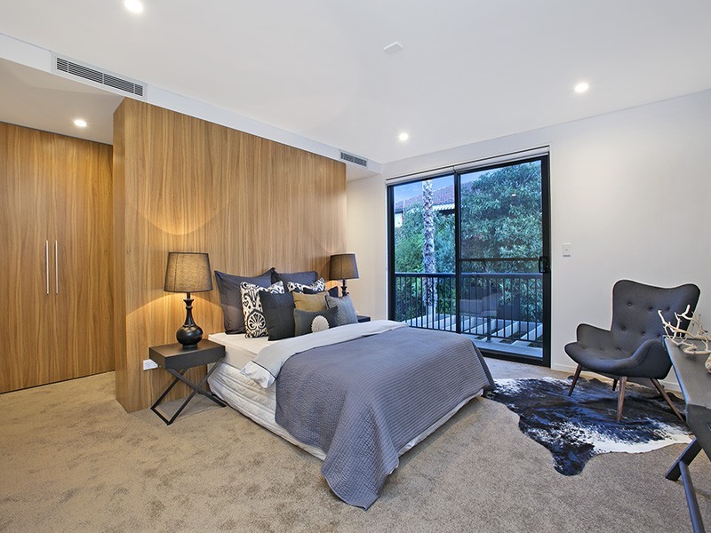 48 Mascot Drive, Eastlakes NSW 2018