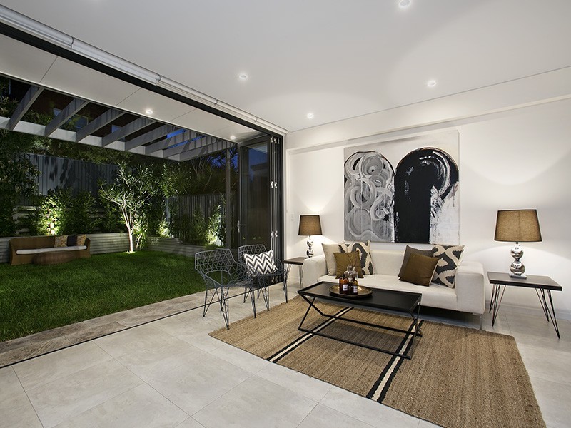 48 Mascot Drive, Eastlakes NSW 2018