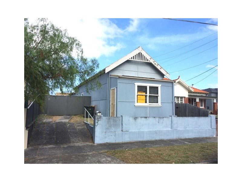 15 Chelmsford Ave, Botany NSW 2019