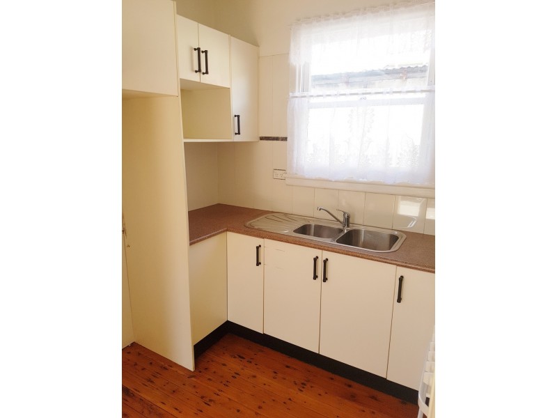 15 Chelmsford Ave, Botany NSW 2019