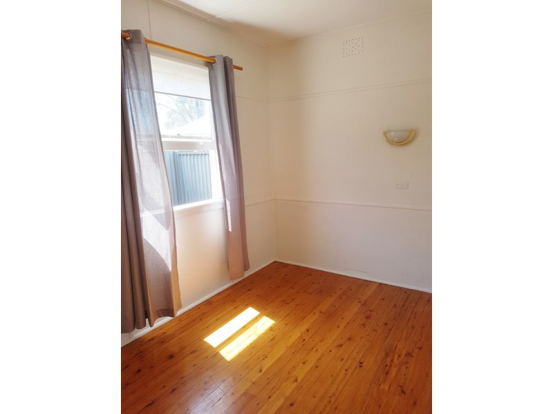 15 Chelmsford Ave, Botany NSW 2019