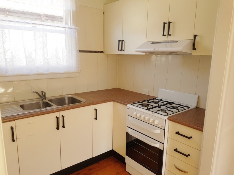 15 Chelmsford Ave, Botany NSW 2019