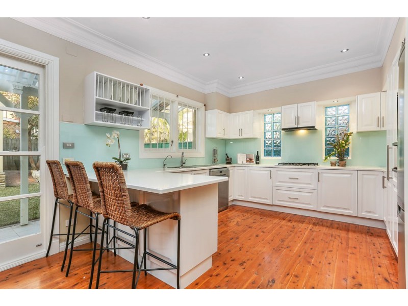 8 Wark Avenue, Pagewood NSW 2035