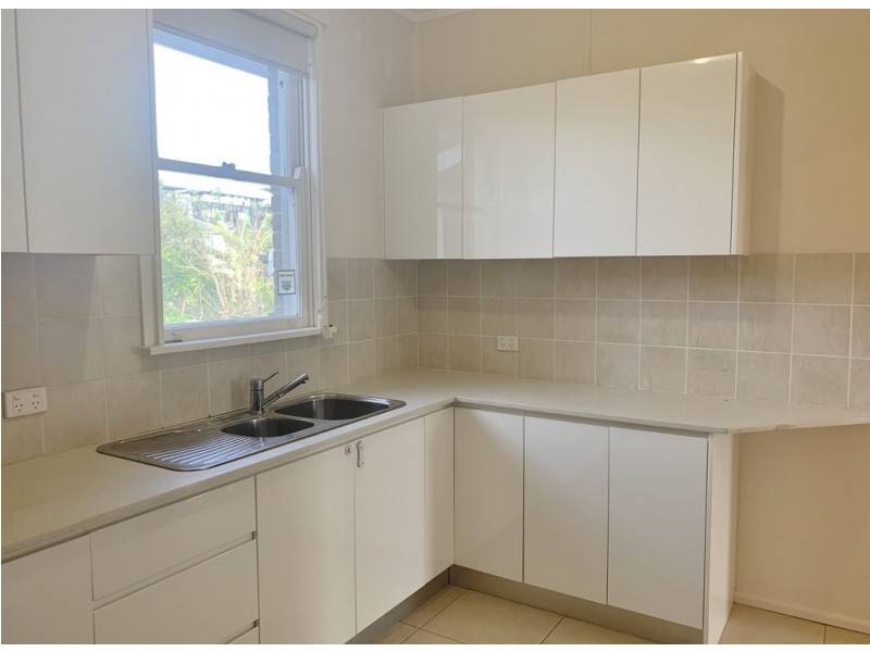 73 Mawson Parade, Chifley NSW 2036