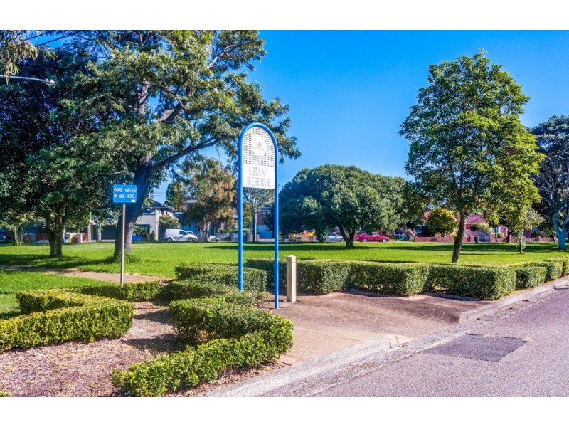 22 Monash Gardens, Pagewood NSW 2035