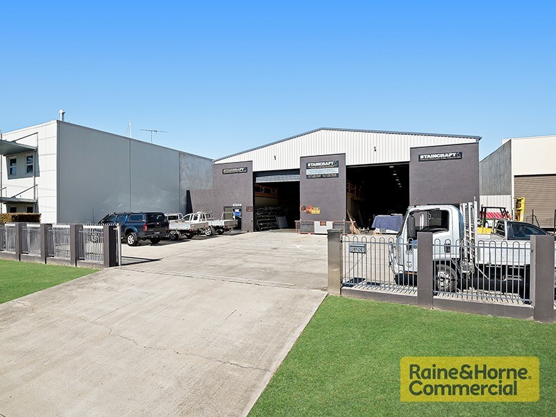 353 MacDonnell Road, Clontarf QLD 4019