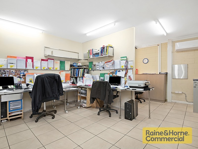 353 MacDonnell Road, Clontarf QLD 4019