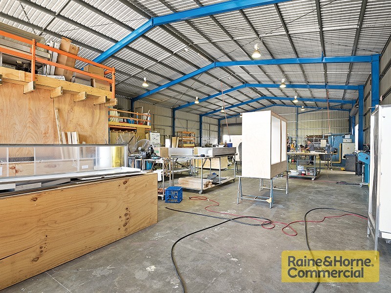 353 MacDonnell Road, Clontarf QLD 4019