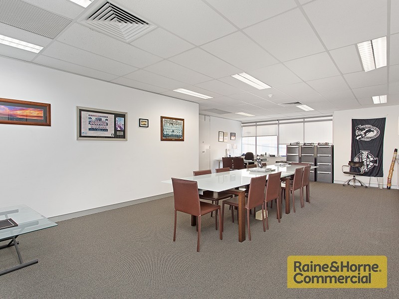 2/27 Black Street, Milton QLD 4064