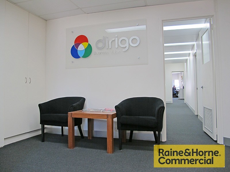 16 Douglas Street, Milton QLD 4064