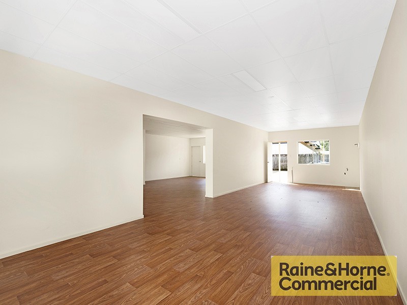 50 Hornibrook Esplanade, Clontarf QLD 4019