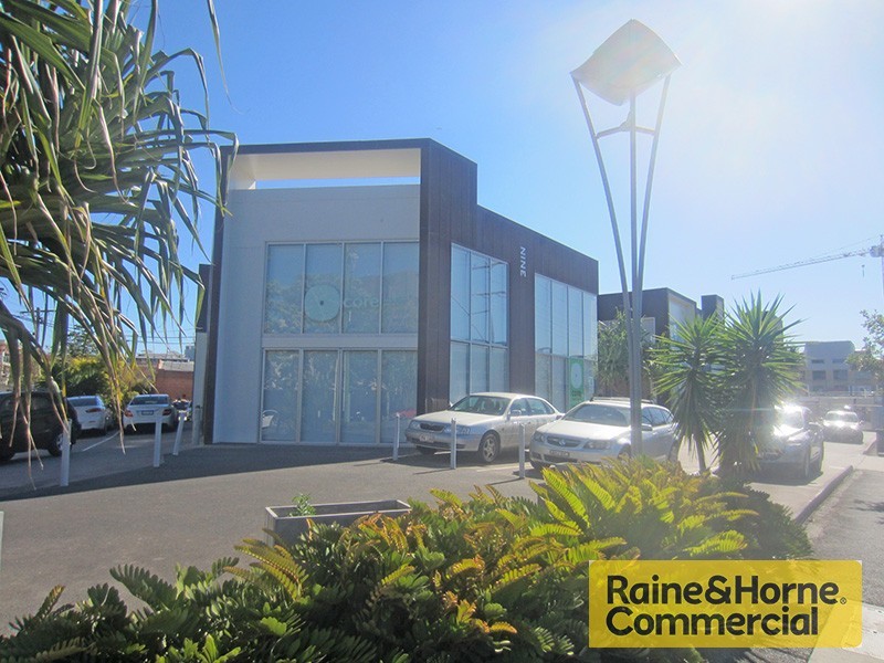 8/9 Longland Street, Newstead QLD 4006