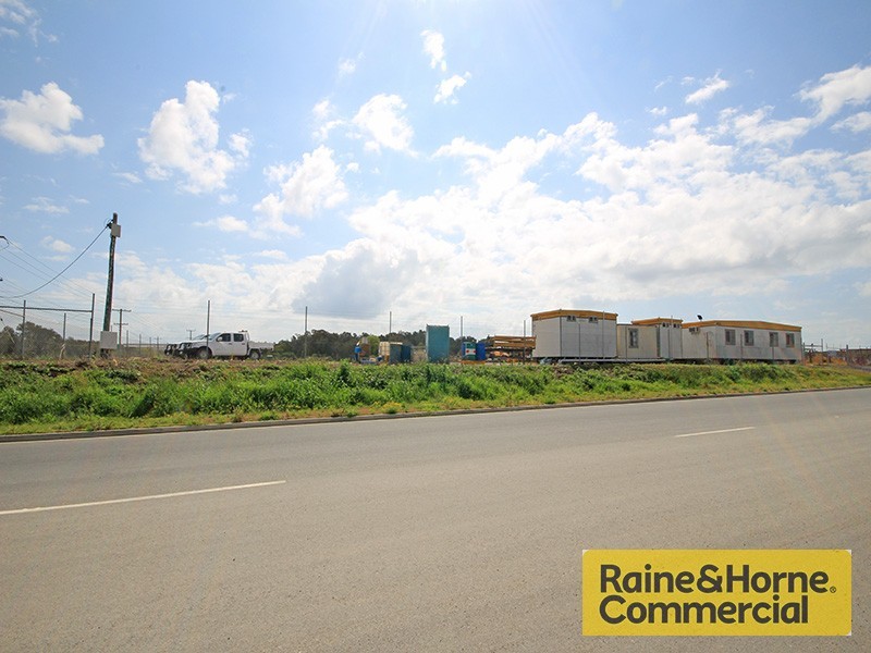 Front/427 Main Myrtletown Road, Pinkenba QLD 4008