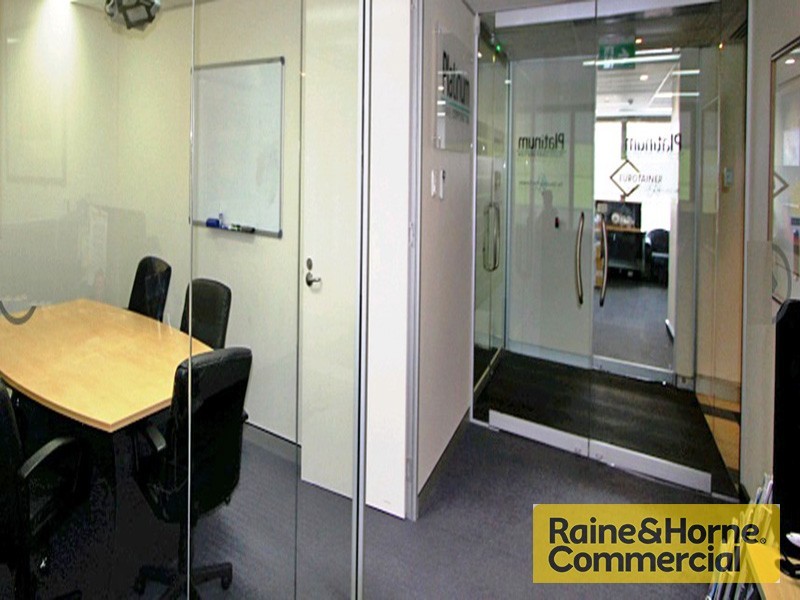 2.01/303 Coronation Drive, Milton QLD 4064