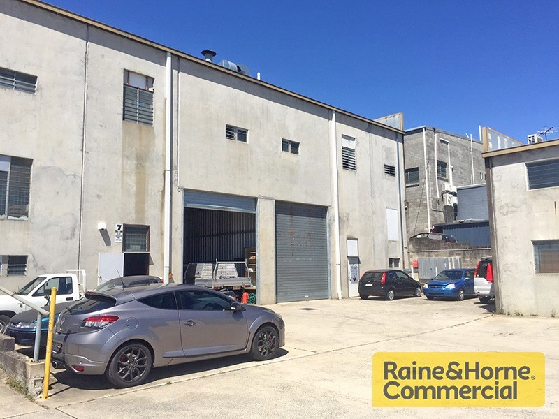 Everton Hills QLD 4053