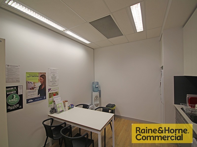 302.3/12 Boronia Road, Brisbane Airport QLD 4007