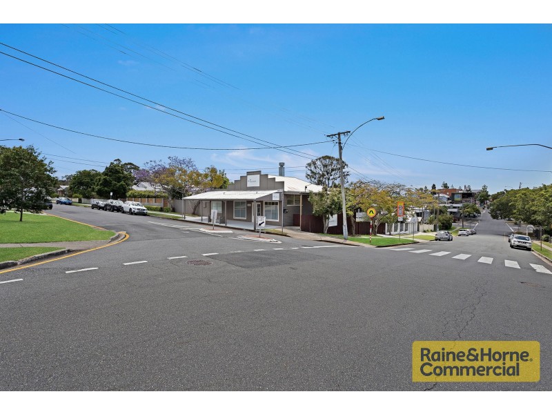 1 Daisy Street, Grange QLD 4051