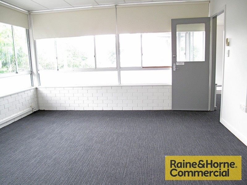 225 Hawken Drive, St Lucia QLD 4067