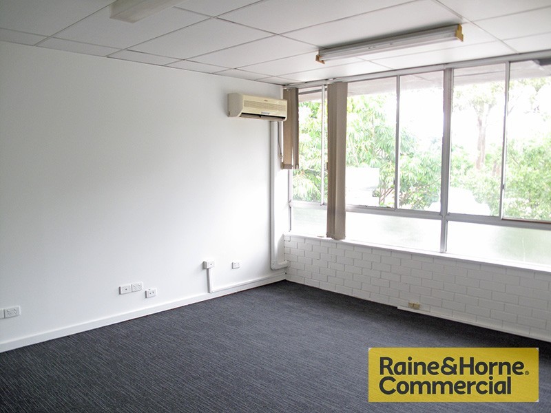 225 Hawken Drive, St Lucia QLD 4067