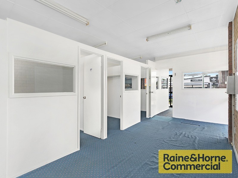 715 Albany Creek Road, Albany Creek QLD 4035