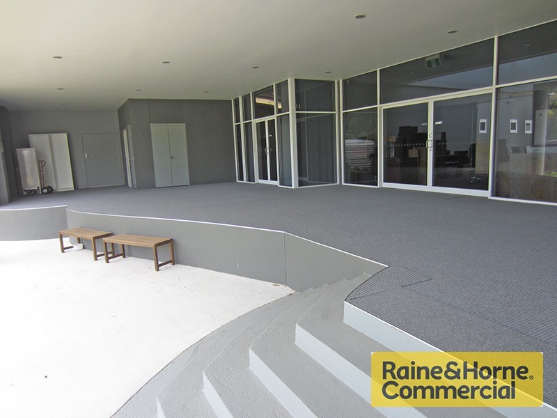10 Dawn Road, Albany Creek QLD 4035