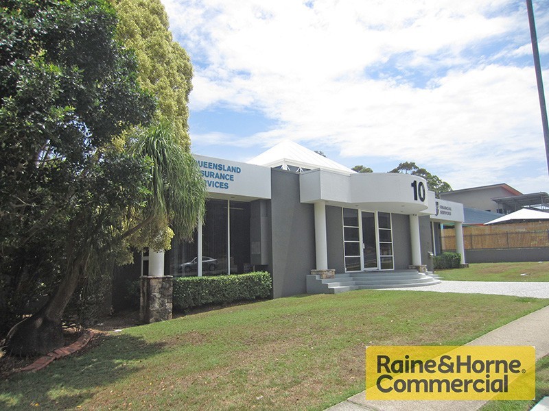 10 Dawn Road, Albany Creek QLD 4035