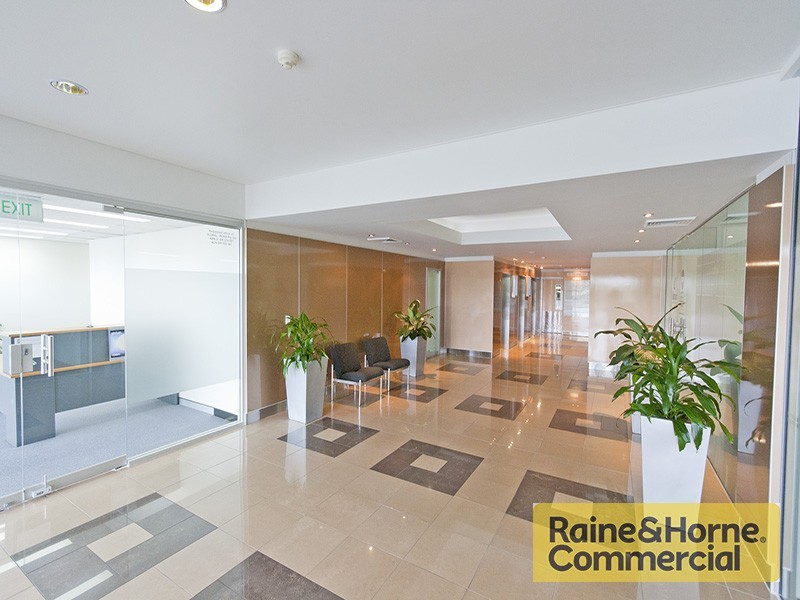 1.01/303 Coronation Drive, Milton QLD 4064