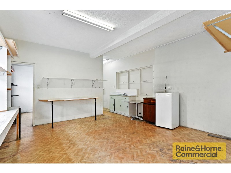 216 Lutwyche Road, Windsor QLD 4030