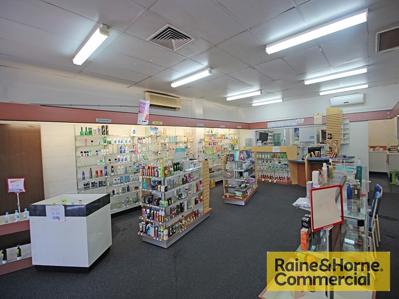 37 Brighton Road, Sandgate QLD 4017