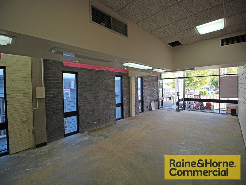 99 Brighton Road, Sandgate QLD 4017