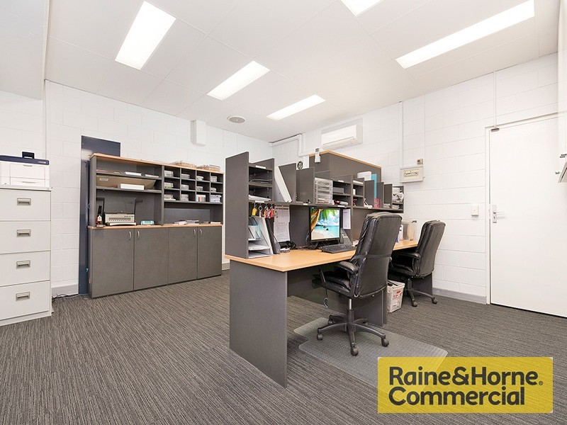 209 Days Road, Grange QLD 4051