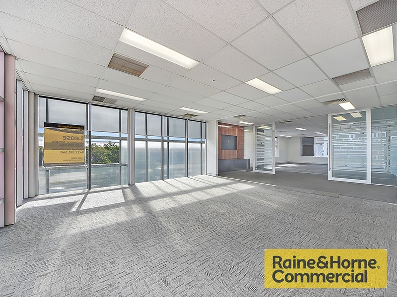 11/8 Navigator Place, Hendra QLD 4011