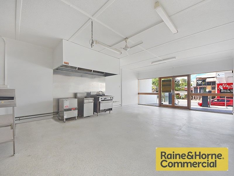 4/8 Days Road, Grange QLD 4051