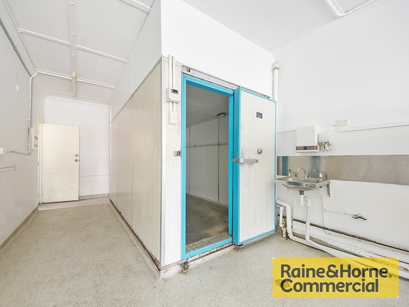 4/8 Days Road, Grange QLD 4051