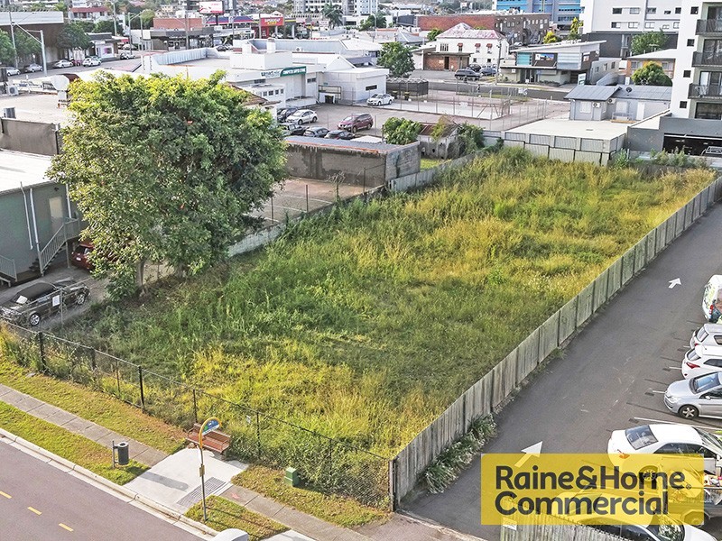 8 Kuran Street, Chermside QLD 4032