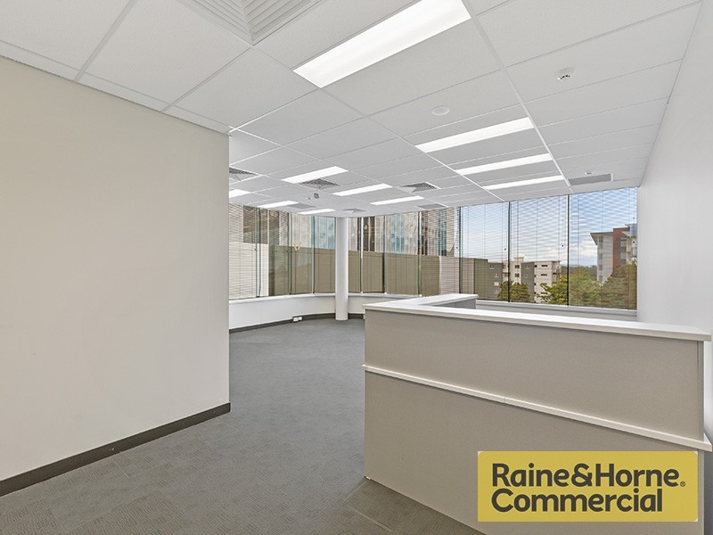 80 Stamford Road, Indooroopilly QLD 4068