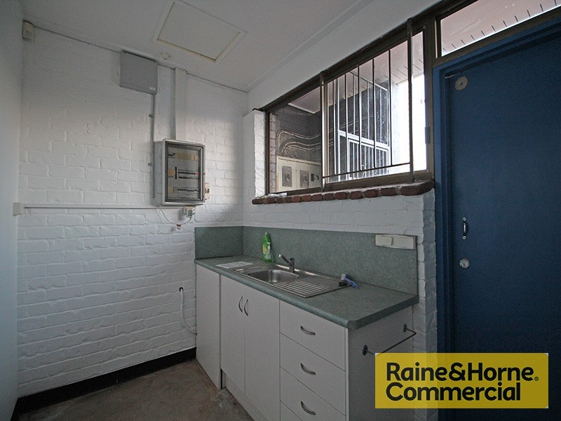 1and2/80 Loudon Street, Sandgate QLD 4017