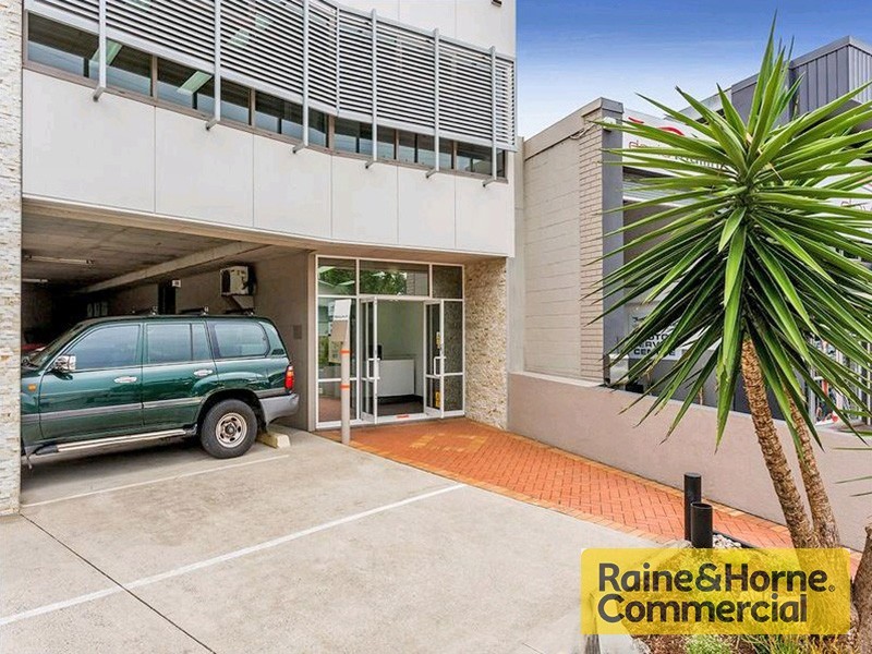 6 Heussler Terrace, Milton QLD 4064