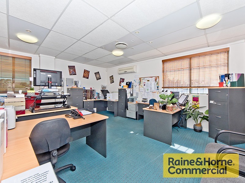 3 Frinton Street, Southport QLD 4215