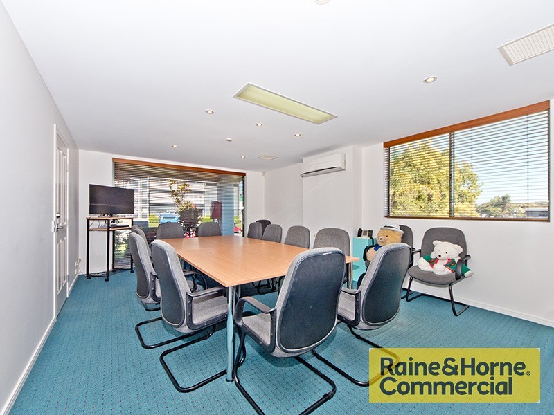 3 Frinton Street, Southport QLD 4215