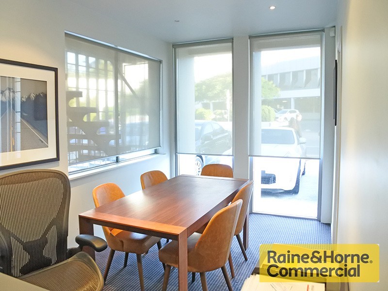 56 Commercial Road, Newstead QLD 4006