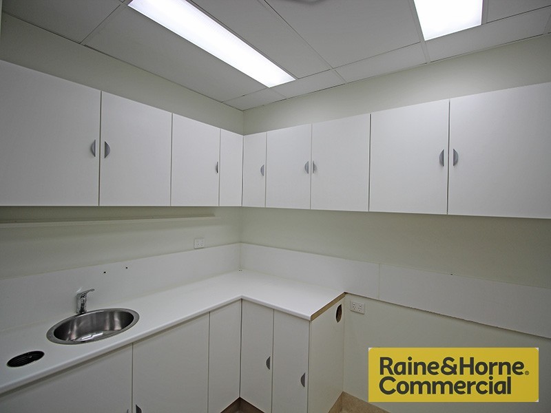 Suite 6/12 Lagoon Street, Sandgate QLD 4017