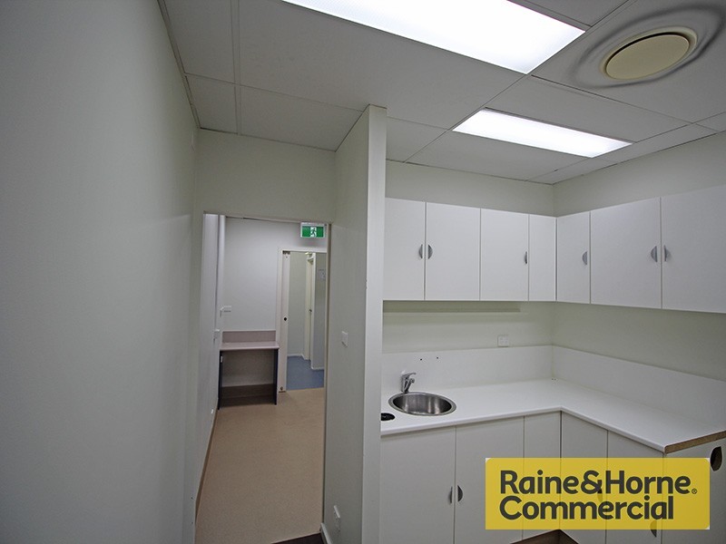 Suite 6/12 Lagoon Street, Sandgate QLD 4017