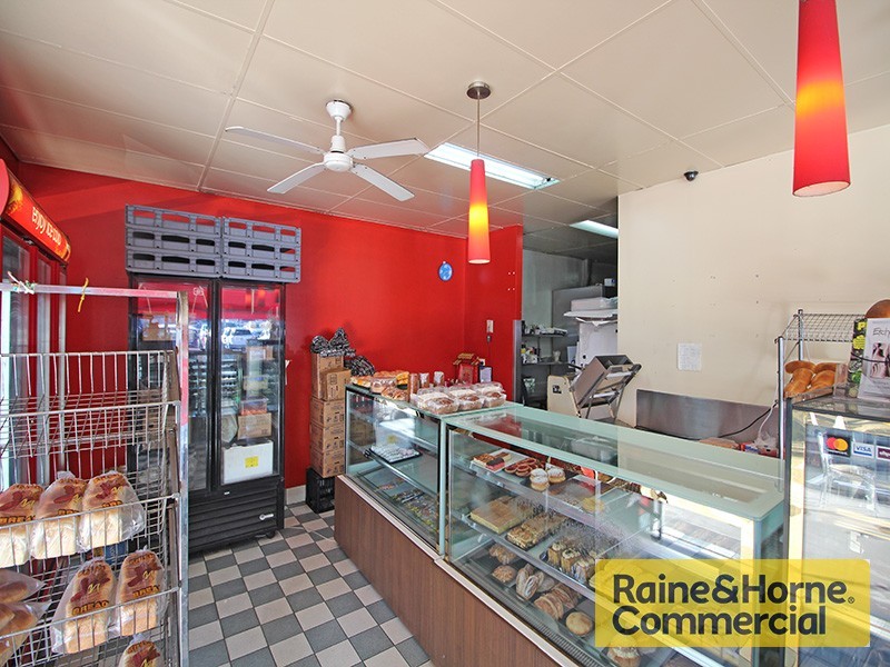 12 Lagoon Street, Sandgate QLD 4017